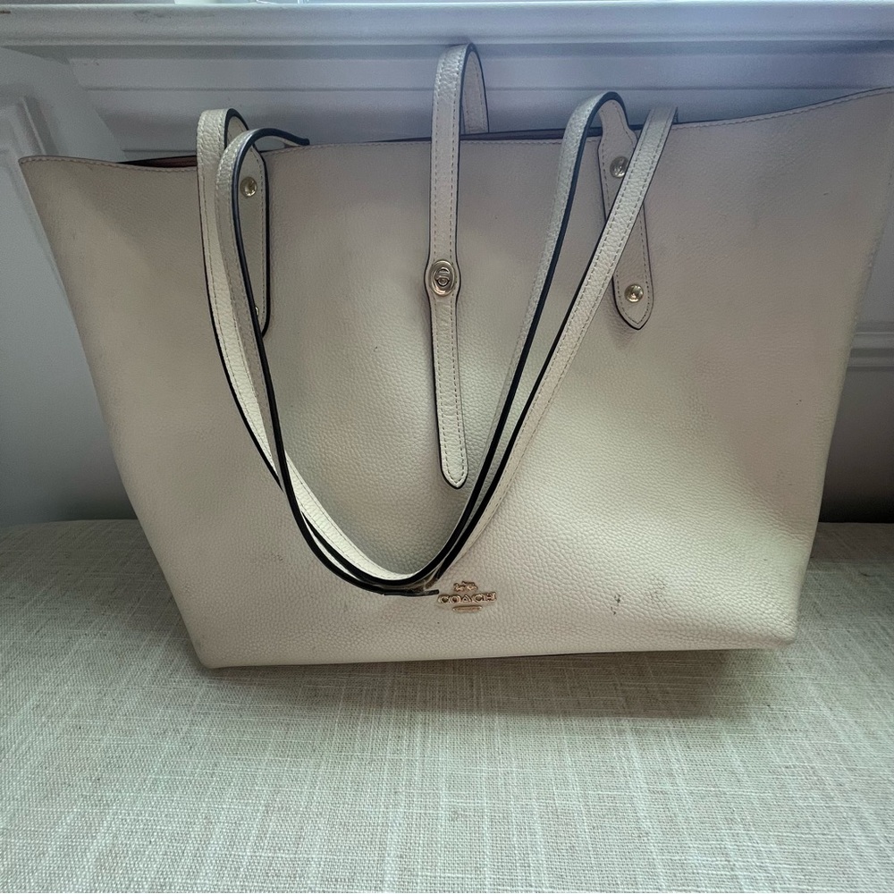 Coach Market Tote Large Pebbled Leather Cream color